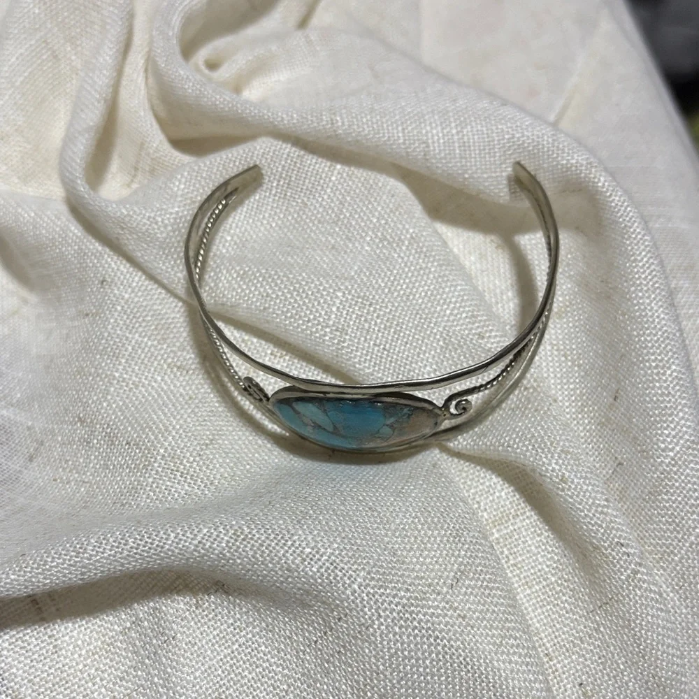Silver Turquoise Bracelet - Picture 2 of 3